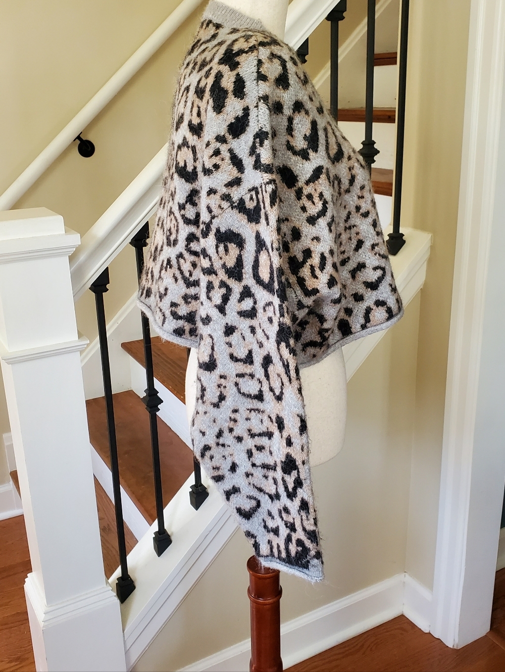 ZARA Leopard Print Cropped Sweater Fuzzy Knit Alpaca Wool Blend Size M
